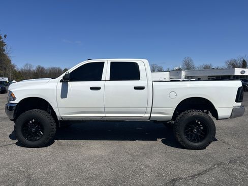 Used 2016 RAM 2500 Tradesman w/ Chrome Appearance Group AWD/4WD image 7
