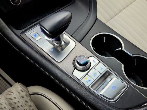 Used 2024 Genesis G70 2.5T w/ Sport Prestige Package image 16