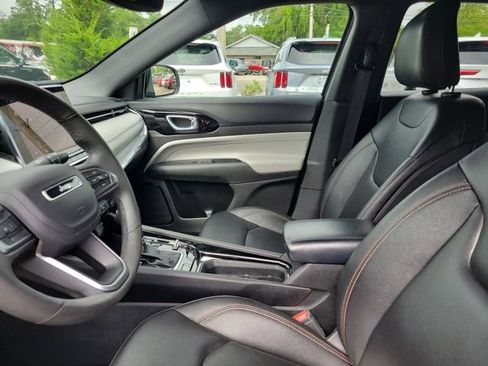Used 2024 Jeep Compass Limited AWD/4WD image 14