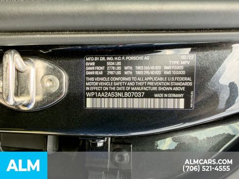 Used 2022 Porsche Macan AWD/4WD image 29