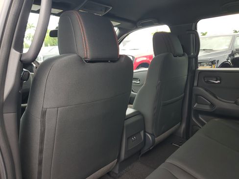 Used 2024 Nissan Frontier Pro-X w/ Technology Package image 14