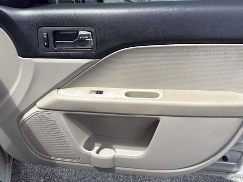Used 2008 Ford Fusion SEL FWD image 13