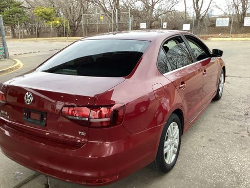 Used 2017 Volkswagen Jetta S image 6