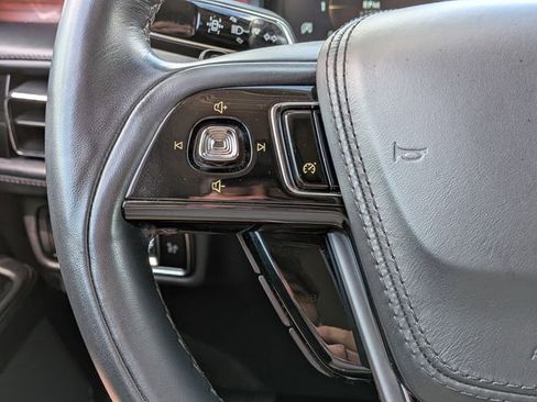 Used 2023 Lincoln Aviator Reserve AWD/4WD image 30