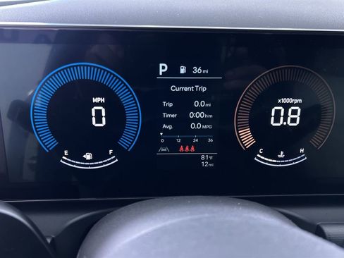 Used 2025 Hyundai Santa Cruz SE image 17