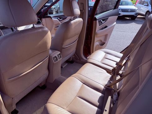 Used 2015 Nissan Rogue SL w/ SL Premium Package image 27