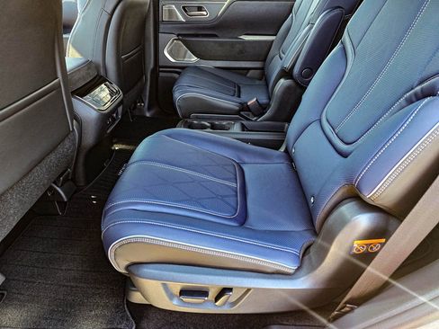 New 2026 INFINITI QX80 4WD w/ Sport Exterior Package image 31