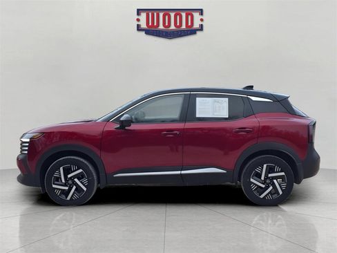 Used 2025 Nissan Kicks SV w/ Illumination Package image 5