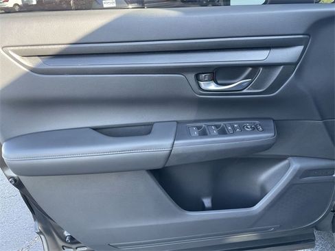 Used 2023 Honda CR-V LX image 10