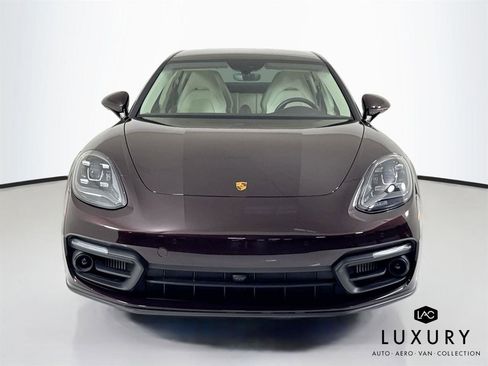 Used 2023 Porsche Panamera Platinum Edition image 9