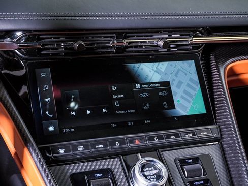 Used 2024 Aston Martin DB12 Coupe image 27