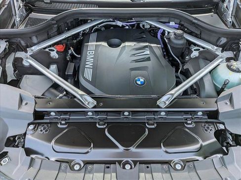 New 2027 BMW X7 xDrive40i w/ Executive Package AWD/4WD image 19
