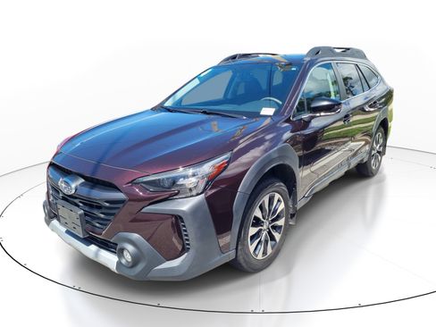 Used 2024 Subaru Outback Limited AWD/4WD image 3