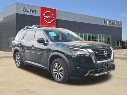 Used 2024 Nissan Pathfinder SL