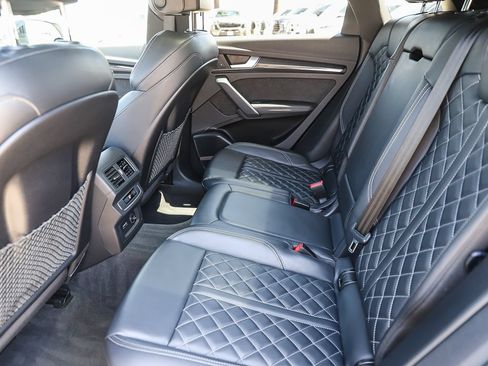Used 2020 Audi SQ5 Premium Plus w/ Premium Plus Package AWD/4WD image 18
