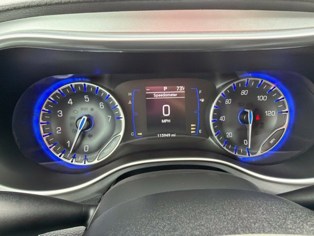 Used 2019 Chrysler Pacifica Touring Plus w/ S Appearance Package FWD image 31