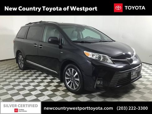 Certified 2020 Toyota Sienna XLE Premium image 1