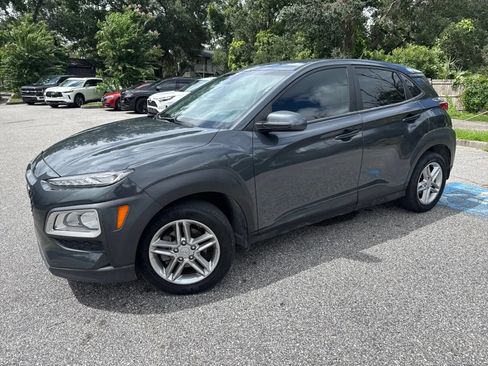 Used 2021 Hyundai Kona SE FWD image 3