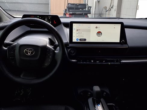 Certified 2024 Toyota Prius XLE image 21