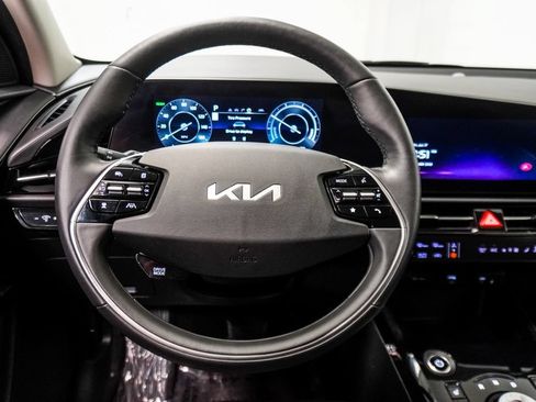Used 2024 Kia Niro Wind FWD image 13