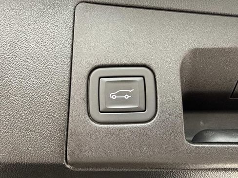 Certified 2024 Cadillac XT5 Luxury w/ LPO, Floor Liner Package AWD/4WD image 26