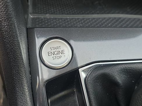 Certified 2023 Volkswagen Tiguan SE AWD/4WD image 19