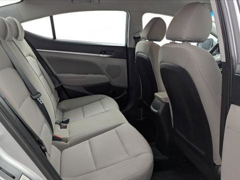 Used 2020 Hyundai Elantra SEL image 19