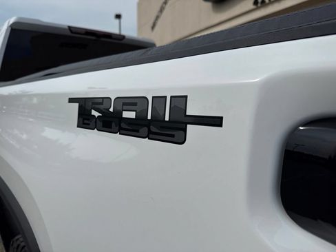 Used 2025 Chevrolet Silverado 2500 LT w/ Trail Boss Package AWD/4WD image 13