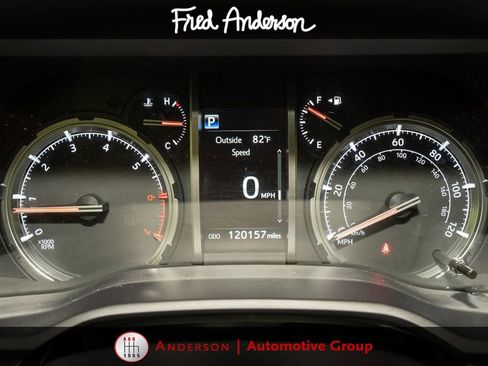 Used 2022 Toyota 4Runner TRD Off-Road Premium AWD/4WD image 19