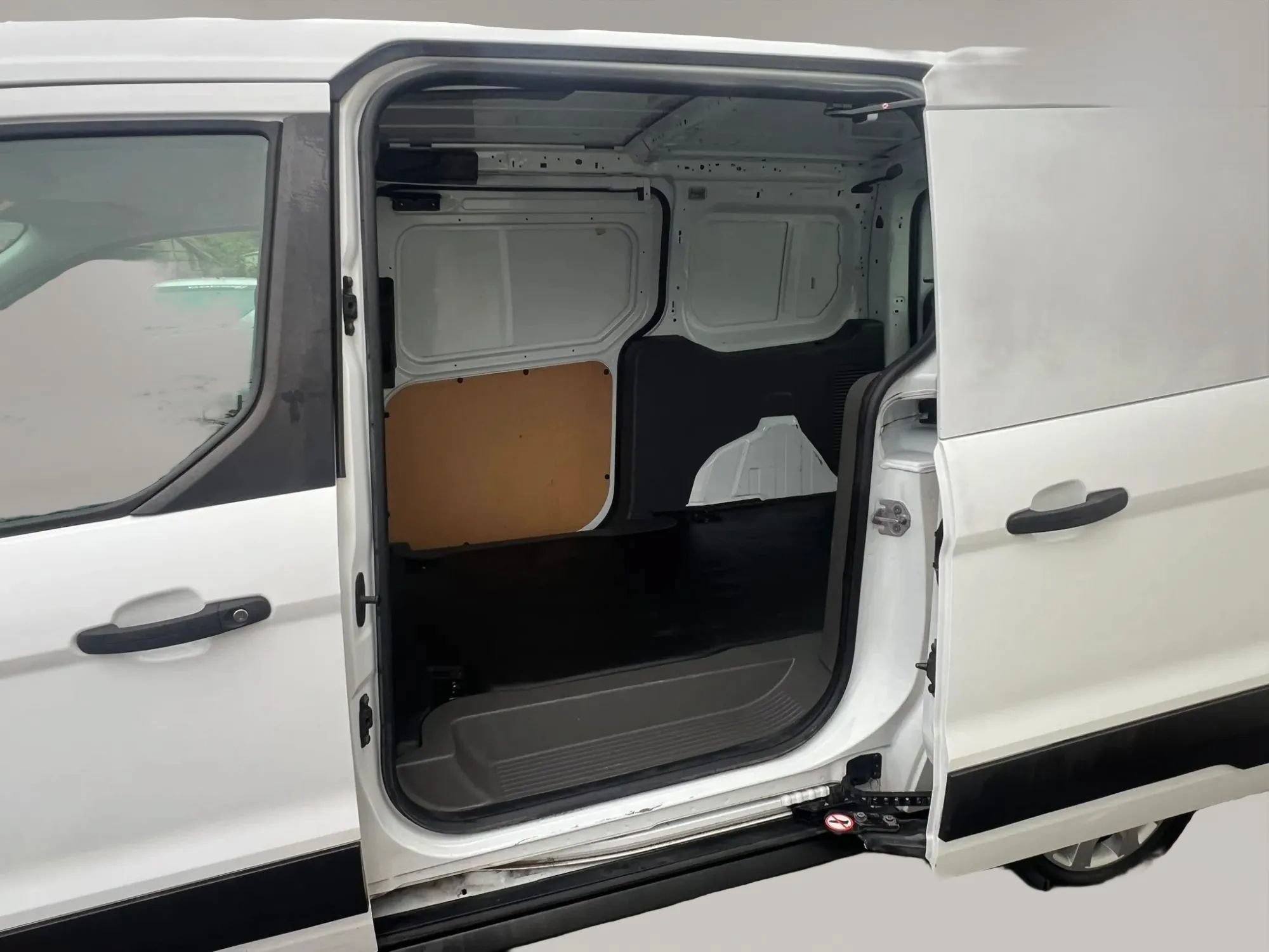 Used 2021 Ford Transit Connect XL FWD image 12