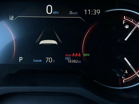 Used 2025 Toyota RAV4 XLE image 39