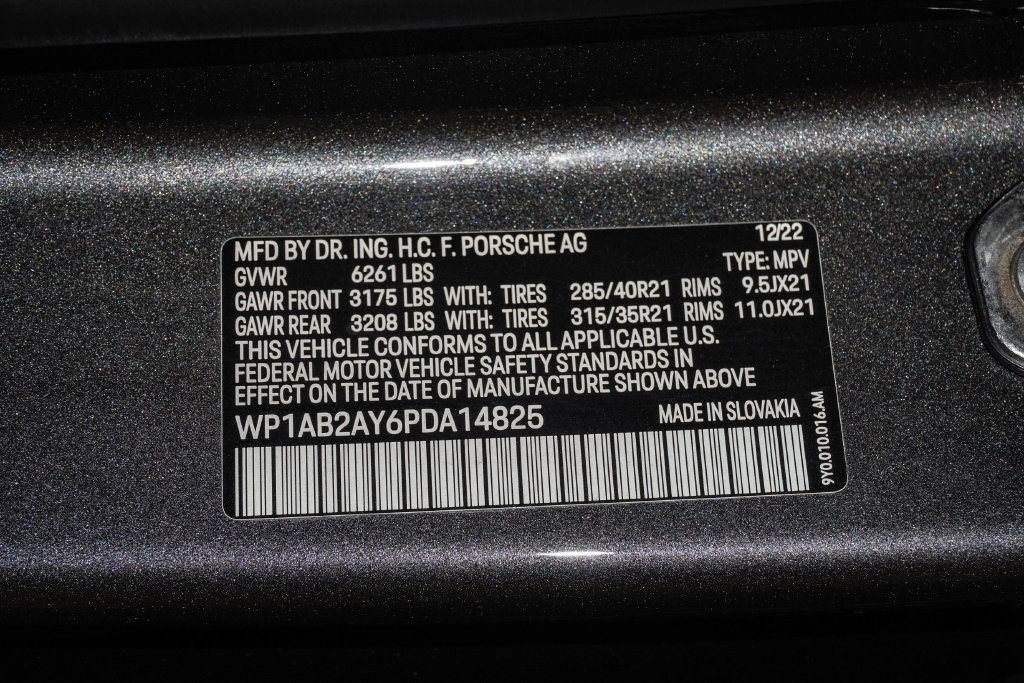 Certified 2023 Porsche Cayenne S AWD/4WD image 30