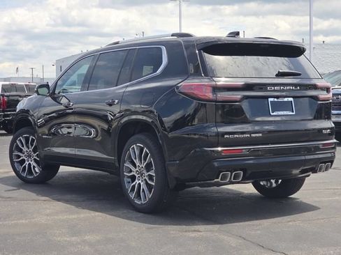 New 2026 GMC Acadia Denali Ultimate w/ LPO, Floor Liner Package AWD/4WD image 23