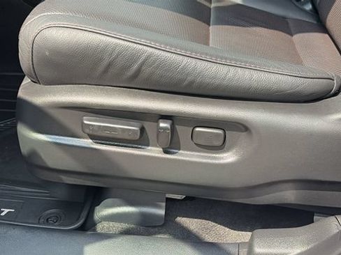 Used 2025 Honda Passport Black Edition image 10