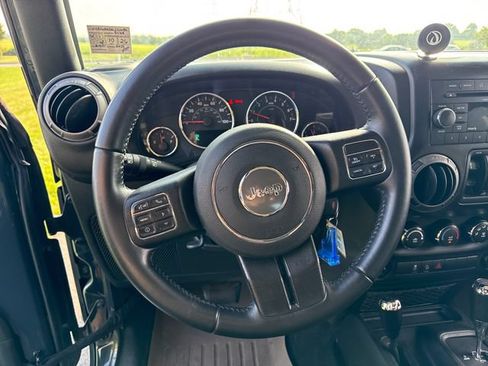 Used 2017 Jeep Wrangler Unlimited Sport w/ Quick Order Package 24S AWD/4WD image 21