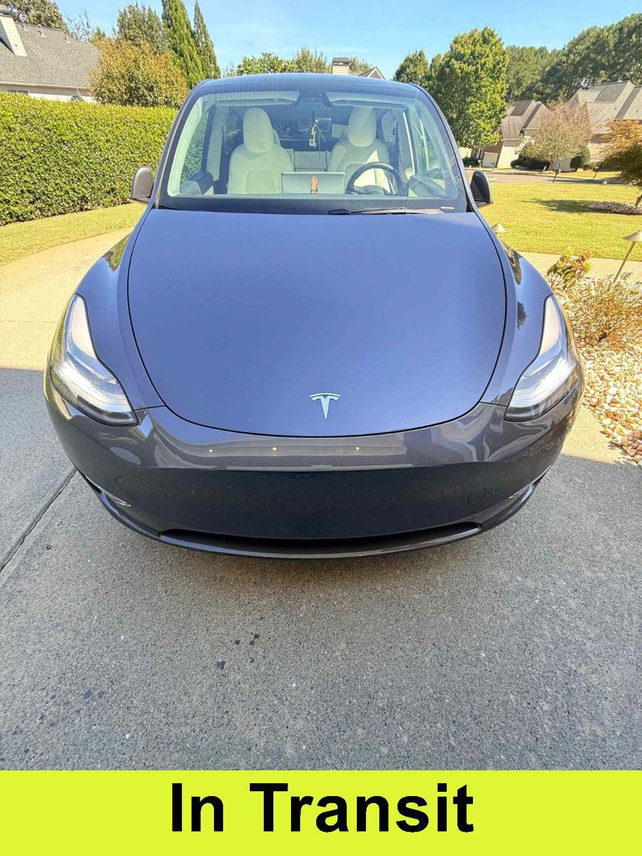 Used 2021 Tesla Model Y Long Range AWD/4WD image 1