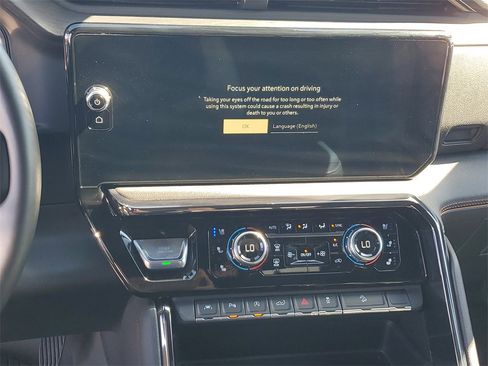 Used 2023 GMC Sierra 1500 AT4 w/ AT4 Premium Package image 27