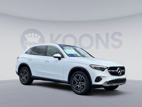 New 2026 Mercedes-Benz GLC 300 4MATIC image 2