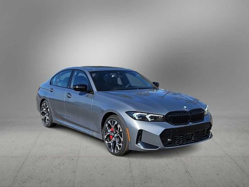 New 2026 BMW 330i xDrive Sedan w/ M Sport Package image 2
