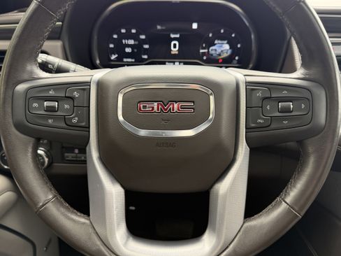 Used 2022 GMC Yukon SLT w/ SLT Luxury Package RWD image 28