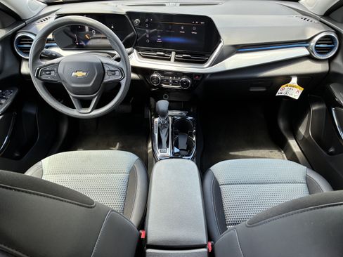 Used 2026 Chevrolet Trax LT FWD image 18