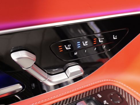 Used 2022 Mercedes-Benz SL 63 AMG 4MATIC image 27