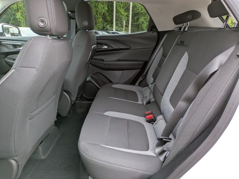 New 2026 Chevrolet TrailBlazer LT w/ Convenience Package FWD image 15