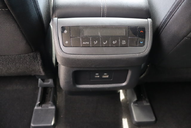 Used 2024 Nissan Pathfinder SV FWD image 16