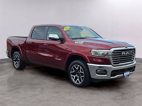Used 2025 RAM 1500 Laramie image 3