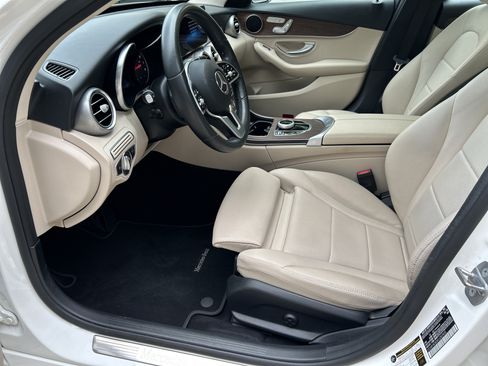 Used 2019 Mercedes-Benz C 300 Sedan image 18