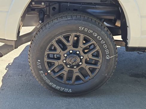 New 2026 RAM 2500 Limited AWD/4WD image 9