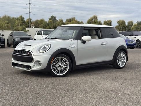 Used 2020 MINI Cooper S image 2