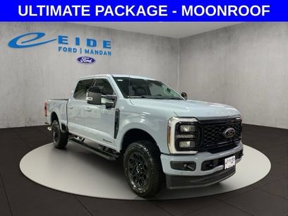 New 2026 Ford F350 Lariat w/ Black Appearance Package
