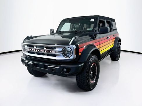Used 2025 Ford Bronco Big Bend w/ Black Diamond Package AWD/4WD image 3